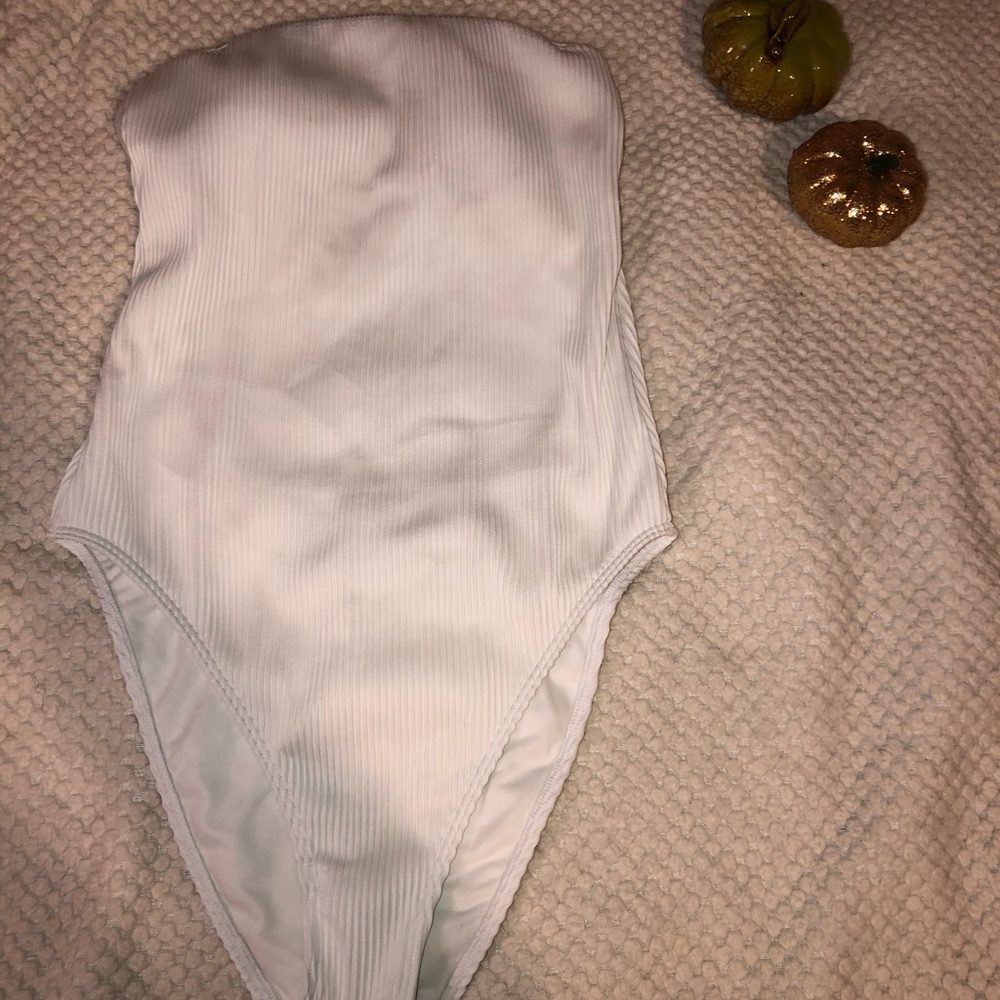 Bathing suit